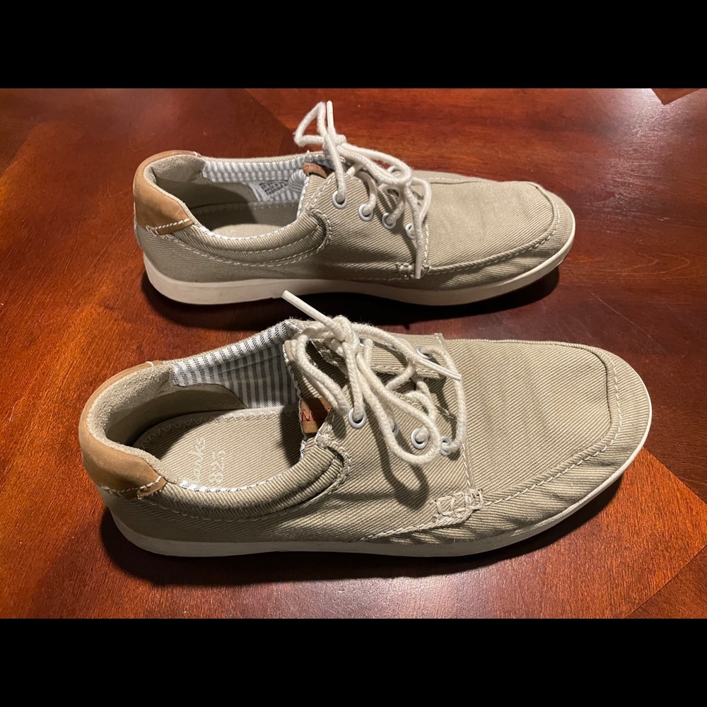 Clarks men’s boy’s 7 / 39.5 boat shoes